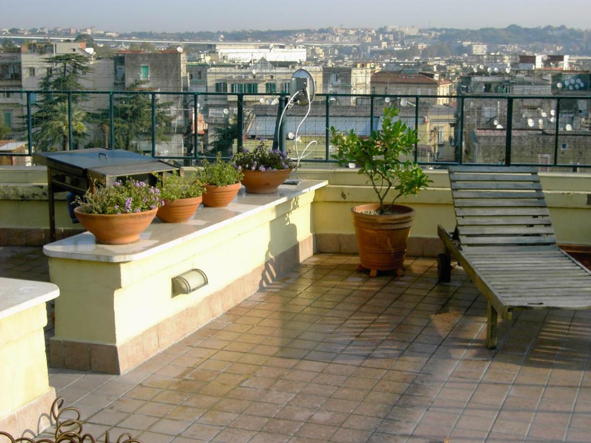 A Wonderful Penthouse In Naples Apartment Exterior foto