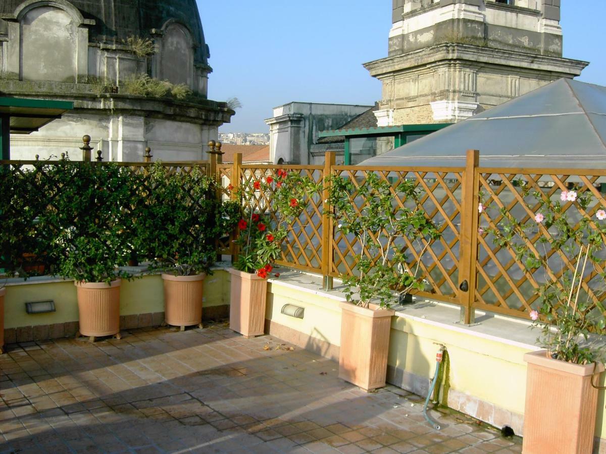 A Wonderful Penthouse In Naples Apartment Exterior foto