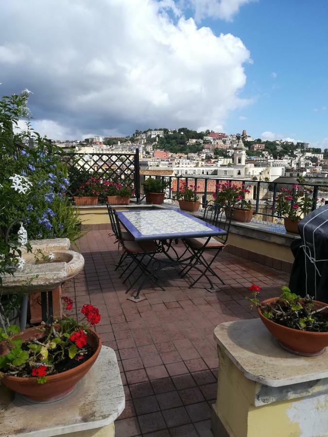 A Wonderful Penthouse In Naples Apartment Exterior foto
