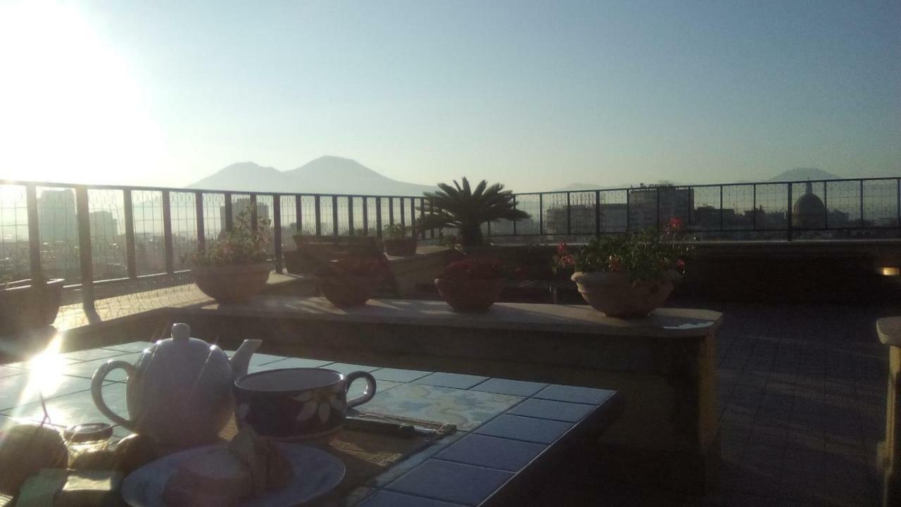A Wonderful Penthouse In Naples Apartment Exterior foto